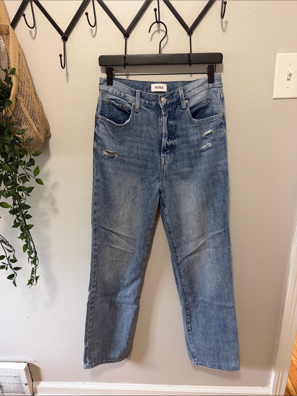 Pistola Cassie Straight Leg Jeans